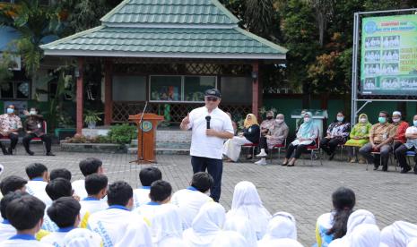 Gubernur Babel Erzaldi Rosman Djohan mendorong kurikulum merdeka untuk tidak ditunda-tunda penerapannya.