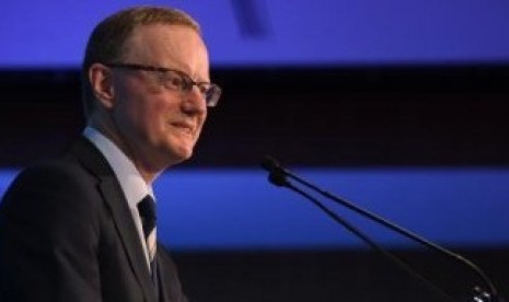 Gubernur Bank Sentral Australia, Philip Lowe baru-baru ini mendorong karyawan untuk meminta kenaikan gaji.