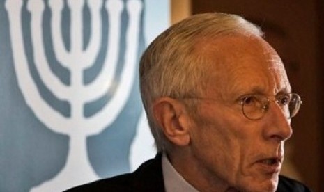 Mantan Gubernur Bank Sentral Israel Stanley Fischer 