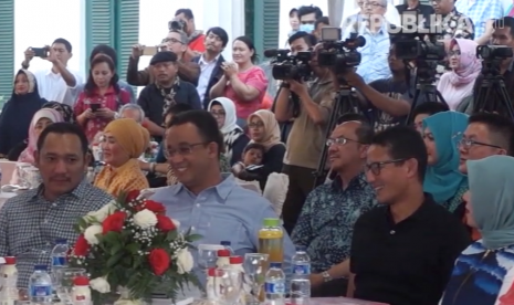 Gubernur DKI Jakarta, Anies Baswedan dan Wakil Gubernur DKI Jakarta, Sandiaga Uno,