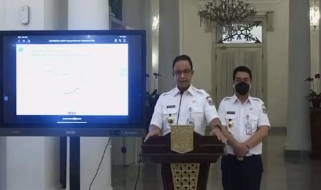 Gubernur DKI Jakarta, Anies Baswedan (kiri) bersama Wakil Gubernur DKI Jakarta, Ahmad Riza Patria (kanan)Gubernur dan Wakil Gubernur DKI Jakarta Anies Baswedan-Ahmad Riza Patria memastikan tidak akan menghadiri kegiatan Reuni 212, jika kegiatan itu jadi digelar di kawasan Jakarta Pusat pada Kamis.