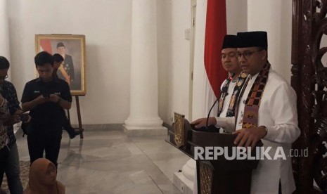 Gubernur DKI Jakarta Anies Baswedan mengumumkan ratusan mobil mewah di ibu kota yang menunggak pajak tahun 2017, Jumat (12/1).