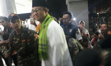 Gubernur DKI Jakarta Anies Baswedan tiba di Masjid Raya Hasyim Asy'ari, Rabu (31/1)