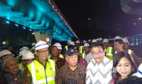 Gubernur DKI Jakarta Djarot Saiful Hidayat saat peluncuran Open Traffic Simpang Susun Semanggi, Jumat (28/7) malam. 