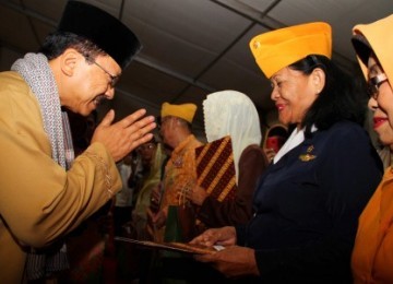 Gubernur DKI Jakarta, Fauzi Bowo (kiri).