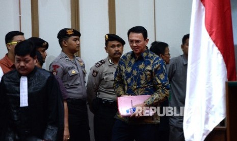 Sidang kasus penistaan agama dengan terdakwa Basuki Tjahaja Purnama (Ahok) (ilustrasi)