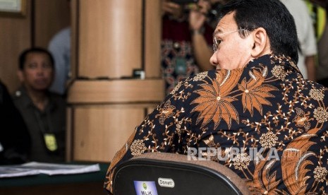 Gubernur DKI Jakarta nonaktif Basuki Tjahaja Purnama menjalani sidang lanjutan kasus dugaan penistaan agama di PN Jakarta Utara, Jakarta, Selasa (20/12)