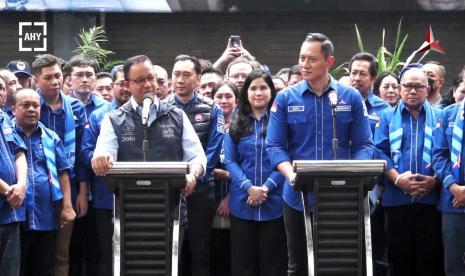 Gubernur DKI Jakarta sekaligus calon presiden (capres) dari Partai Nasdem, Anies Rasyid Baswedan bertemu dengan Ketua Umum Partai Demokrat Agus Harimurti Yudhoyono (AHY) di Kantor DPP Partai Demokrat, Jakarta Pusat, Jumat (7/10/2022).