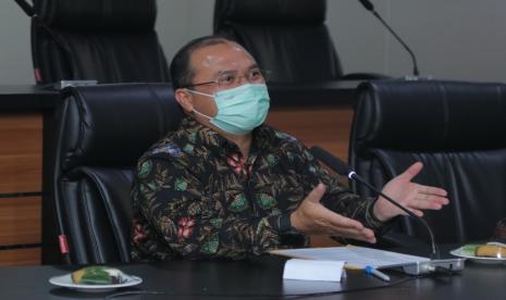 Gubernur Erzald Rosman mengatakani  penyusunan SOP baru penanganan Covid-19 ini, guna memaksimalkan pencegahan dan penyebaran virus berbahaya ini