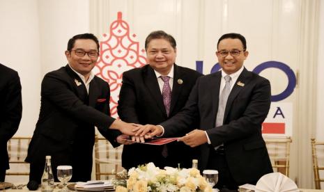 Gubernur Jabar Ridwan Kamil mengajak para wali kota dari negara G20 untuk menguatkan kolaborasi pada isu-isu yang saat ini mengemuka secara global. Yakni, mulai dari transisi energi, transportasi ramah lingkungan, peluang pekerjaan baru, dan isu kesehatan mental. 