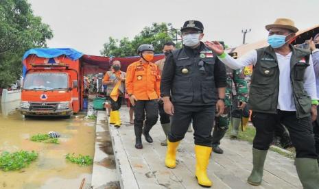 Gubernur Jabar Tinjau Lokasi Banjir di Subang dan Karawang