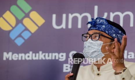 Gubernur Jabar Ridwan Kamil mendorong pelaku UMKM Jawa Barat untuk menghemat karbon..