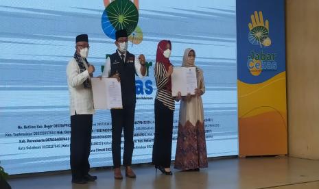 Gubernur Jawa Barat Ridwan Kamil meresmikan gerakan Jawa Barat Cegah Tindakan Kekerasan (Jabar Cekas) di SMAN 4 Depok, Jumat (8/4/2022). 