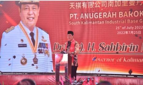 Gubernur Kalimantan Selatan Sahbirin Noor menghadiri peletakan batu pertama atau ground breaking pembangunan smelter PT Anugerah Barokah Cakrawala (ABC) di Kawasan Ekonomi Khusus (KEK) Kabupaten Tanah Bumbu pada Senin (25/7/2022).