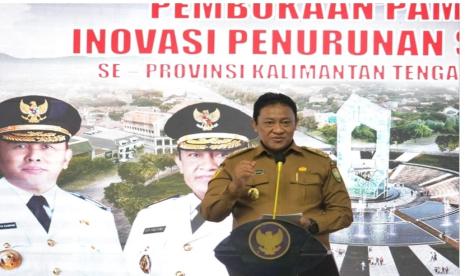 Gubernur Kalimantan Tengah (Kalteng) H. Edy Pratowo sekaligus Ketua Tim Percepatan Penurunan Stunting (TPPS) secara resmi membuka Pameran Inovasi Penurunan Stunting se- Prov. Kalteng Tahun 2024 yang digelar di Aula Jayang Tingang (AJT), Kantor Gubernur Kalteng, Selasa (21/5/2024).