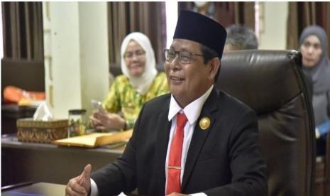 Gubernur Kalsel H. Sahbirin Noor memaparkan tujuh perbaikan akuntabilitas kinerja pada kegiatan Evaluasi Reformasi Birokrasi dan SAKIP Tahun 2022, Kamis (25/8/2022), melalui platform daring.