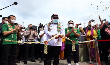 Gubernur Kalsel Sahbirin Noor menyatakan sangat apresiasi dan berterima kasih kepada pemerintah pusat melalui Kemenhub yang memberikan perhatian bagi pelayanan transportasi massal di provinsinya.