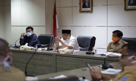 Gubernur Kepulauan Babel, Wakil Gubernur Kepulauan Babel, sekretaris daerah, dan beberapa OPD hadir pada Rapat Teknis Rancangan Kebijakan Umum Anggaran (RKUA) dan Rancangan Prioritas dan Plafon Anggaran Sementara (RPPAS) tahun 2021.