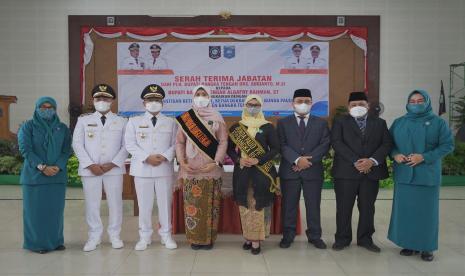 Gubernur Kepulauan Bangka Belitung (Babel), Erzadi Rosman yakin jika pemerintah kabupaten/kota tetap kompak, bagus kolaborasinya dan harmonis dengan pemprov, maka sama-sama akan sukses memanfaatkan bonus demografi, yaitu kondisi di mana jumlah penduduk usia produktif lebih besar dibandingkan penduduk usia tidak produktif. 