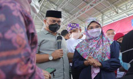 Gubernur Kepulauan Bangka Belitung (Babel),  Erzaldi Rosman.  Erzaldi Rosman Djohan menyatakan perayaan malam Tahun Baru 2022 di provinsi itu sudah dilakukan sesuai protokol kesehatan (prokes) COVID-19 dan aturan yang ditetapkan pemerintah, guna mencegah lonjakan kasus pada malam pergantian tahun itu.