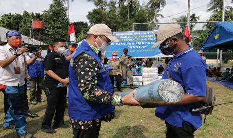 Gubernur Kepulauan Bangka Belitung (Babel), Erzaldi Rosman meresmikan Desa Sukamandi, Kecamatan Manggar, Belitung Timur (Beltim) menjadi kampung siaga bencana sehingga, diharapkan nantinya mampu menanggulangi bencana di daerah tersebut. Program siaga bencana bertujuan untuk mengantisipasi bencana yang berpotensi di wilayah tersebut, terutama bencana banjir. 