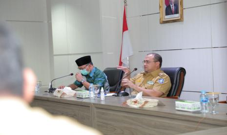 Gubernur Kepulauan Bangka Belitung, Erzaldi Rosman beraudiensi dengan Forum Komunikasi Daerah (Forkoda) Percepatan Pembentukan Daerah Otonomi Baru Kabupaten Bangka Utara, di Ruang Tanjung Pendam, Kantor Gubernur.