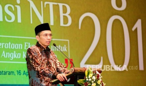 Gubernur NTB Muhammad Zainul Majdi atau Tuan Guru Bajang (TGB) membuka Musyawarah Rencana Pembangunan (Musrenbang) Provinsi NTB di Hotel Lombok Raya, Mataram, NTB, Senin (16/4).