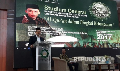 Gubernur NTB TGH Muhammad Zainul Majdi di Universitas Islam Negeri Sunan Ampel (UINSA) Surabaya, Kamis (7/9). Pemprov NTB dan UINSA Surabaya menandatangani kerja sama terkait pembukaan fakultas kedokteran.