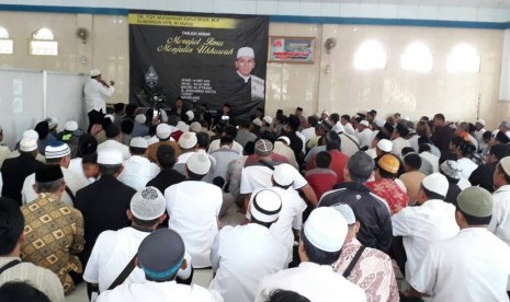 Gubernur Nusa Tenggara Barat (NTB) Tuan Guru Bajang (TGB) melanjutkan safari dakwahnya ke Masjid Al Ijtihad, Magelang, Jawa Tengah, Ahad (14/5).