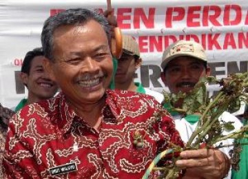 Gubernur Jawa Tengah Bibit Waluyo