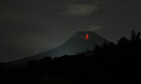 BPPTKG: Gunung Merapi Mengalami 83 Kali Gempa Guguran (ilustrasi).