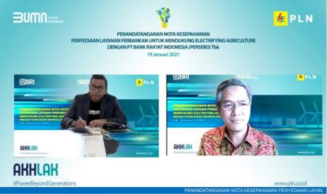 Guna mendorong peningkatan produktivitas pelaku usaha di sektor pertanian, PLN melalui program electrifying agriculture memberikan kemudahan untuk mendapatkan akses listrik. Memulai awal tahun ini, PLN bersama Bank BRI melakukan Penandatanganan Perjanjian Kerjasama Penyediaan Layanan Perbankan untuk Mendukung Electrifying Agriculture.