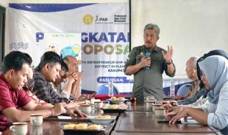 Guna mendukung pengembangan peternakan sapi organik oleh peternak milenial di Provinsi Jawa Timur, Kementerian Pertanian RI menggandeng Bina Swadaya di Kecamatan Tutur, Kabupaten Pasuruan untuk kolaborasi pembentukan kluster agribisnis sesuai kebutuhan di antaranya kluster bagi peternak sapi perah, merespons kebutuhan spesifik pada subsektor peternakan organik.