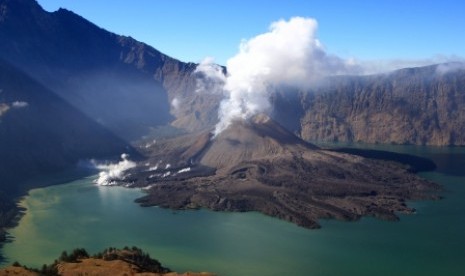 Gunung api di Lombok