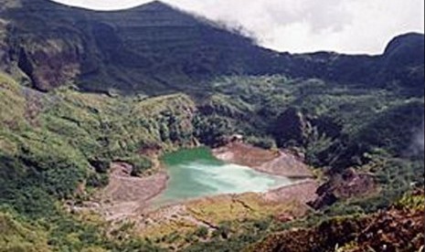 Gunung Awu