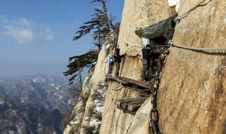 Gunung Hua San di Cina