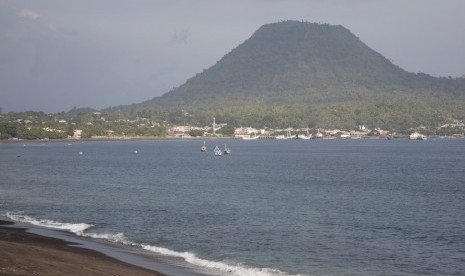 Gunung Iya di Kabupaten Ende, Nusa Tenggara Timur