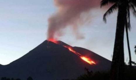 Gunung Lokon