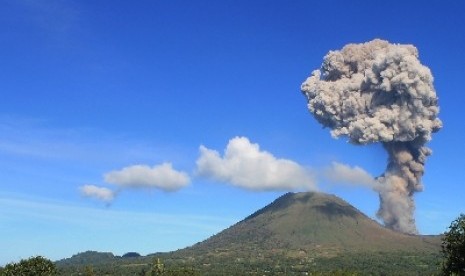 Gunung Lokon