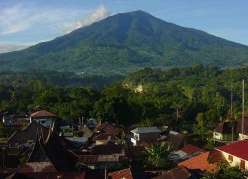 Gunung Marapi di Bukittinggi, Sumatera Barat