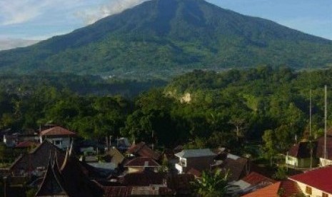 Gunung Marapi di Bukittinggi, Sumatera Barat