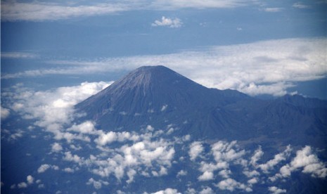 Gunung Semeru 