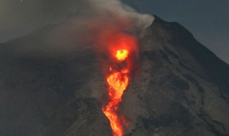 Mount Sinabung during the eruption (file photo)