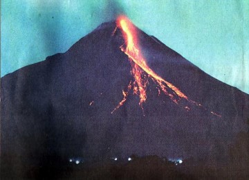 Gunung Merapi Meletus