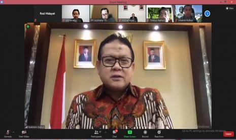 Guru Besar Kelautan dan Perikanan IPB University Prof Dr Ir Rokhmin Dahuri MS  menjadi salah satu  narasumber webinar atau International  Open Discussion Perhimpunan Pelajar Indonesia di Australia (PPIA), Kamis (22/7).