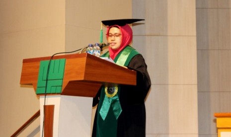 Guru Besar Tetap Fakultas Kedokteran Universitas Yarsi Prof dr Hj Rika Yuliwulandari M.Hlt.Sc.,Ph.D.