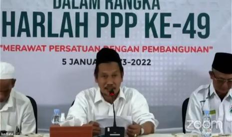 Gus Baha saat memberi tausiyah dalam acara Hari Lahir (Harlah) PPP ke-49, Rabu (5/1/2022) malam 