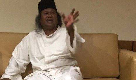 Gus Muwafiq mengingatkan agar tak membenturkan agama dan budaya 