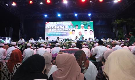 Habib Syech mengajak warga Solo mengikuti kegiatan Jalan Sehat dalam rangka Porseni NU. Foto ilustrasi Habib Syech.