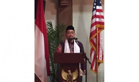 Habiburrahman El Shirazy mengisi acara peringatan Maulid Nabi Muhammad SAW di Washington DC, Selasa (29/12).